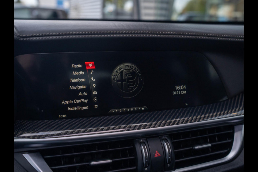 Alfa Romeo Stelvio 2.9 V6 AWD Quadrifoglio 510PK / Pano / Carbon / H&K / Memory Alfa Romeo Stelvio 2.9 V6 AWD Quadrifoglio 510PK / Pano / Carbon / H&K / Memory