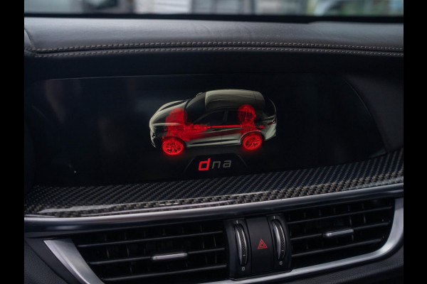 Alfa Romeo Stelvio 2.9 V6 AWD Quadrifoglio 510PK / Pano / Carbon / H&K / Memory Alfa Romeo Stelvio 2.9 V6 AWD Quadrifoglio 510PK / Pano / Carbon / H&K / Memory