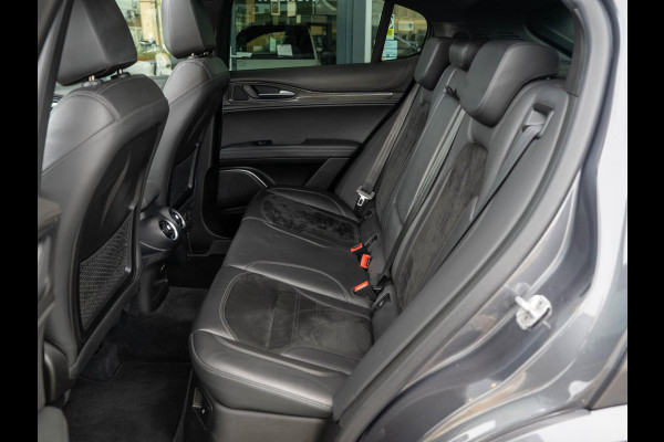 Alfa Romeo Stelvio 2.9 V6 AWD Quadrifoglio 510PK / Pano / Carbon / H&K / Memory Alfa Romeo Stelvio 2.9 V6 AWD Quadrifoglio 510PK / Pano / Carbon / H&K / Memory