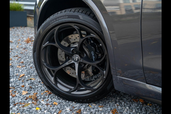 Alfa Romeo Stelvio 2.9 V6 AWD Quadrifoglio 510PK / Pano / Carbon / H&K / Memory Alfa Romeo Stelvio 2.9 V6 AWD Quadrifoglio 510PK / Pano / Carbon / H&K / Memory