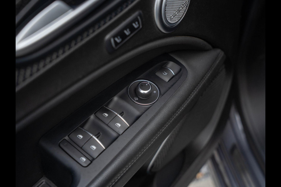 Alfa Romeo Stelvio 2.9 V6 AWD Quadrifoglio 510PK / Pano / Carbon / H&K / Memory Alfa Romeo Stelvio 2.9 V6 AWD Quadrifoglio 510PK / Pano / Carbon / H&K / Memory