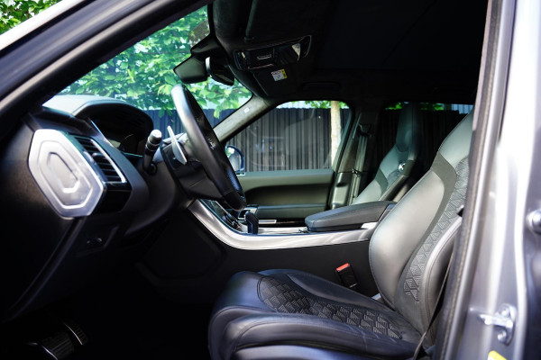 Land Rover Range Rover Sport P 575 SVR Land Rover Range Rover Sport P575 SVR Meridian Panoramadak Land Rover Range Rover Sport P 575 SVR Land Rover Range Rover Sport P575 SVR Meridian Panoramadak