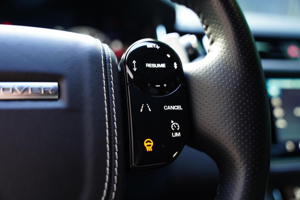 Land Rover Range Rover Sport P 575 SVR Land Rover Range Rover Sport P575 SVR Meridian Panoramadak Land Rover Range Rover Sport P 575 SVR Land Rover Range Rover Sport P575 SVR Meridian Panoramadak