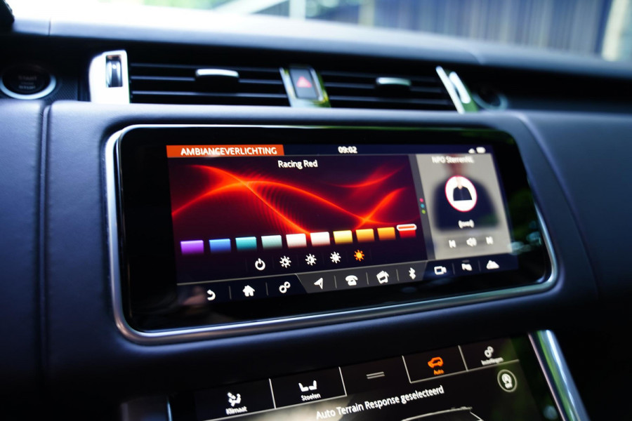 Land Rover Range Rover Sport P 575 SVR Land Rover Range Rover Sport P575 SVR Meridian Panoramadak Land Rover Range Rover Sport P 575 SVR Land Rover Range Rover Sport P575 SVR Meridian Panoramadak