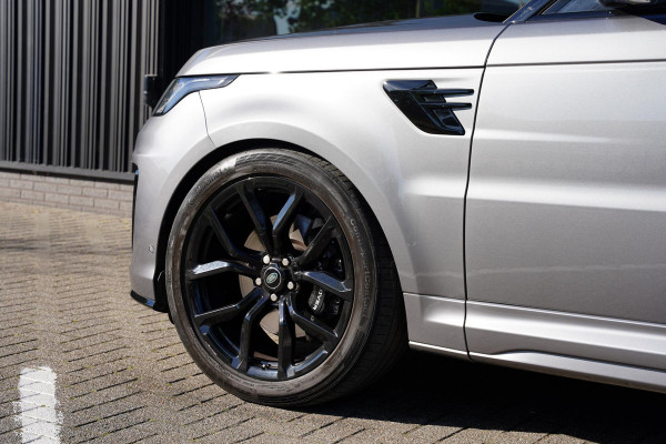 Land Rover Range Rover Sport P 575 SVR Land Rover Range Rover Sport P575 SVR Meridian Panoramadak Land Rover Range Rover Sport P 575 SVR Land Rover Range Rover Sport P575 SVR Meridian Panoramadak
