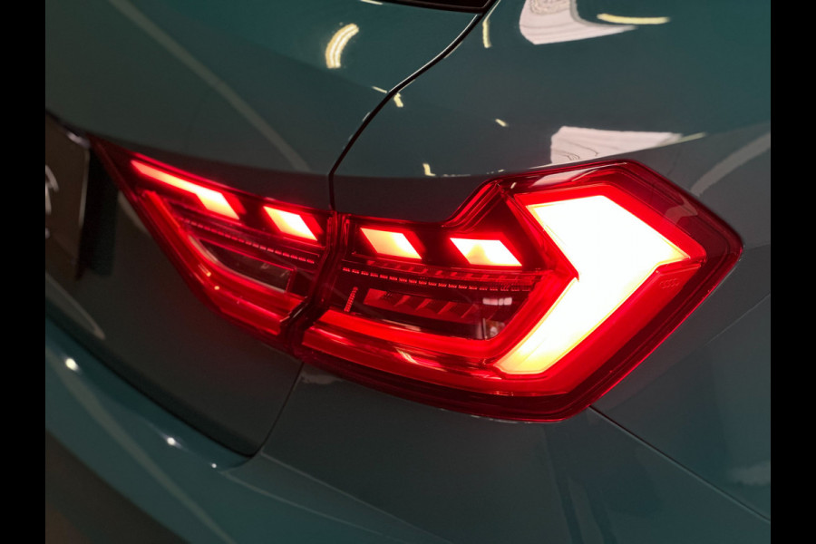 Audi A1 Sportback 40 TFSI 3x S-Line Keyless|B&o Sound|Sfeerlicht|Edition|200PK Audi A1 Sportback 40 TFSI 3x S-Line Keyless|B&o Sound|Sfeerlicht|Edition|200PK