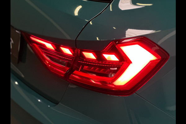 Audi A1 Sportback 40 TFSI 3x S-Line Keyless|B&o Sound|Sfeerlicht|Edition|200PK Audi A1 Sportback 40 TFSI 3x S-Line Keyless|B&o Sound|Sfeerlicht|Edition|200PK