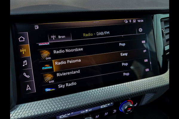 Audi A1 Sportback 40 TFSI 3x S-Line Keyless|B&o Sound|Sfeerlicht|Edition|200PK Audi A1 Sportback 40 TFSI 3x S-Line Keyless|B&o Sound|Sfeerlicht|Edition|200PK