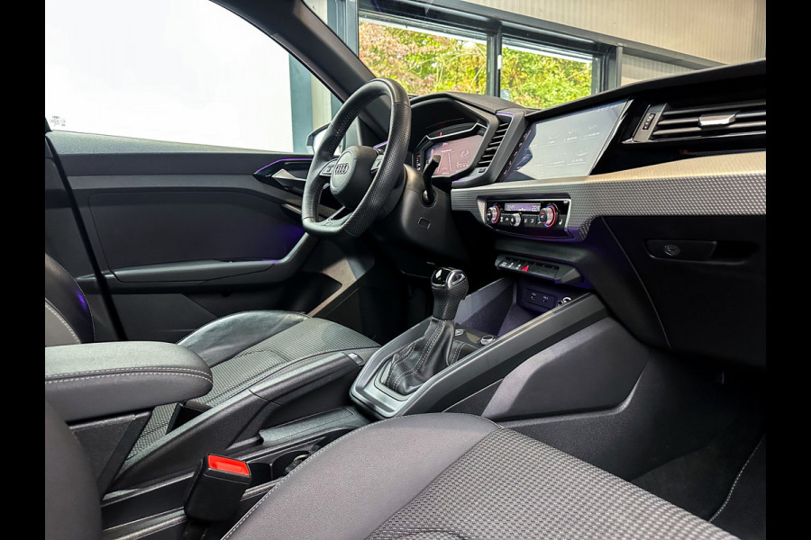 Audi A1 Sportback 40 TFSI 3x S-Line Keyless|B&o Sound|Sfeerlicht|Edition|200PK Audi A1 Sportback 40 TFSI 3x S-Line Keyless|B&o Sound|Sfeerlicht|Edition|200PK