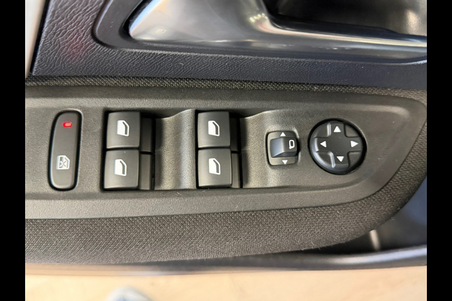 Citroën C4 1.2 PureTech YOU Exclusive AUTOMAAT LANE ASSIST CRUISE CONTROL APPPLE CARPLAY Citroën C4 1.2 PureTech YOU Exclusive AUTOMAAT LANE ASSIST CRUISE CONTROL APPPLE CARPLAY