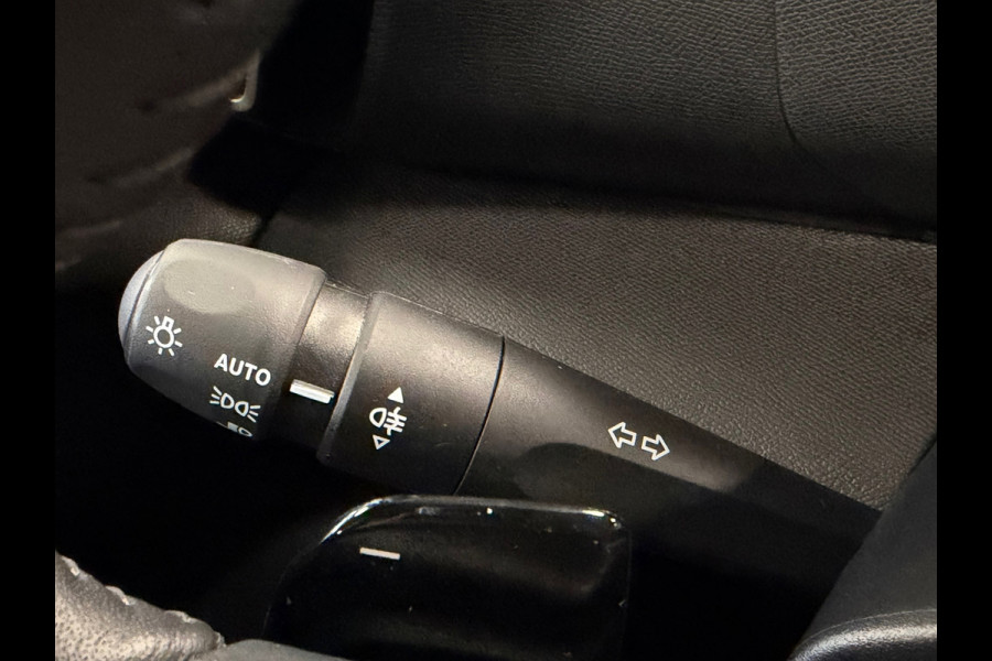 Citroën C4 1.2 PureTech YOU Exclusive AUTOMAAT LANE ASSIST CRUISE CONTROL APPPLE CARPLAY Citroën C4 1.2 PureTech YOU Exclusive AUTOMAAT LANE ASSIST CRUISE CONTROL APPPLE CARPLAY