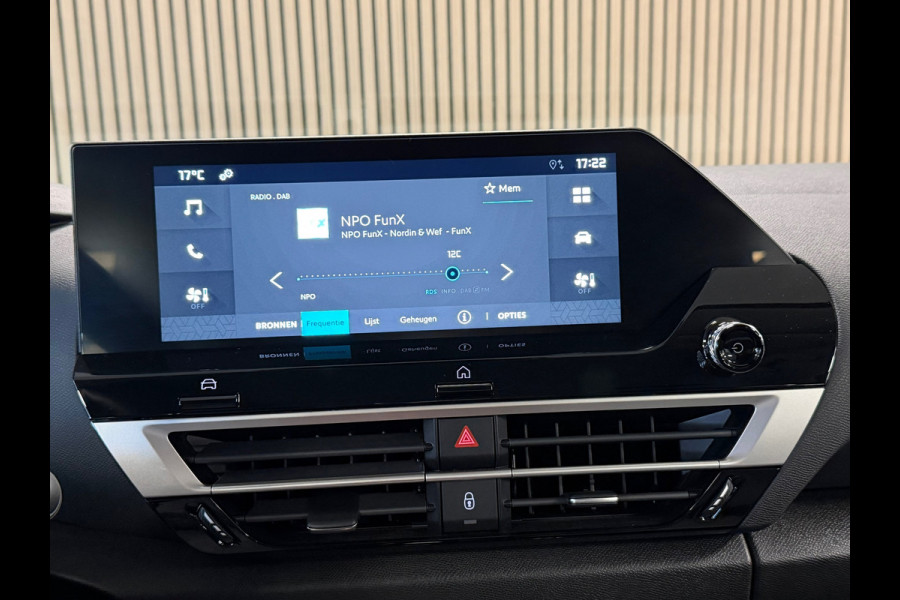 Citroën C4 1.2 PureTech YOU Exclusive AUTOMAAT LANE ASSIST CRUISE CONTROL APPPLE CARPLAY Citroën C4 1.2 PureTech YOU Exclusive AUTOMAAT LANE ASSIST CRUISE CONTROL APPPLE CARPLAY