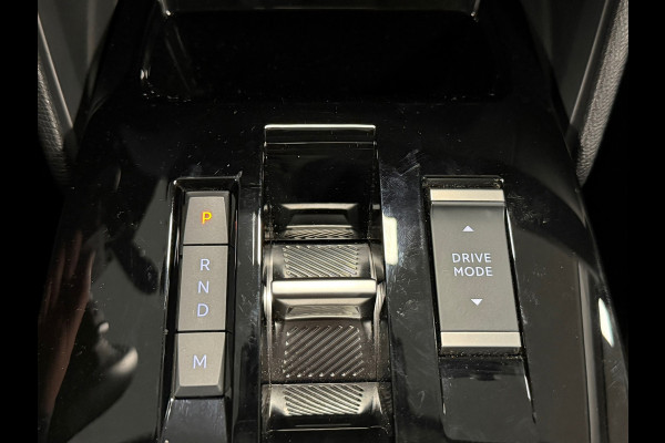 Citroën C4 1.2 PureTech YOU Exclusive AUTOMAAT LANE ASSIST CRUISE CONTROL APPPLE CARPLAY Citroën C4 1.2 PureTech YOU Exclusive AUTOMAAT LANE ASSIST CRUISE CONTROL APPPLE CARPLAY