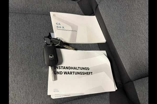 Citroën C4 1.2 PureTech YOU Exclusive AUTOMAAT LANE ASSIST CRUISE CONTROL APPPLE CARPLAY Citroën C4 1.2 PureTech YOU Exclusive AUTOMAAT LANE ASSIST CRUISE CONTROL APPPLE CARPLAY