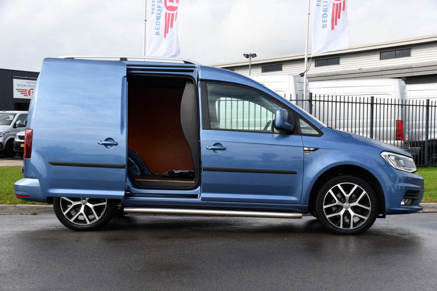 Volkswagen Caddy 2.0 TDI L1H1 Highline 70 years Edition Adaptieve Cruise, LED, 150pk, Carplay, Navi, Leder, Trekhaak, Automaat, Uniek!