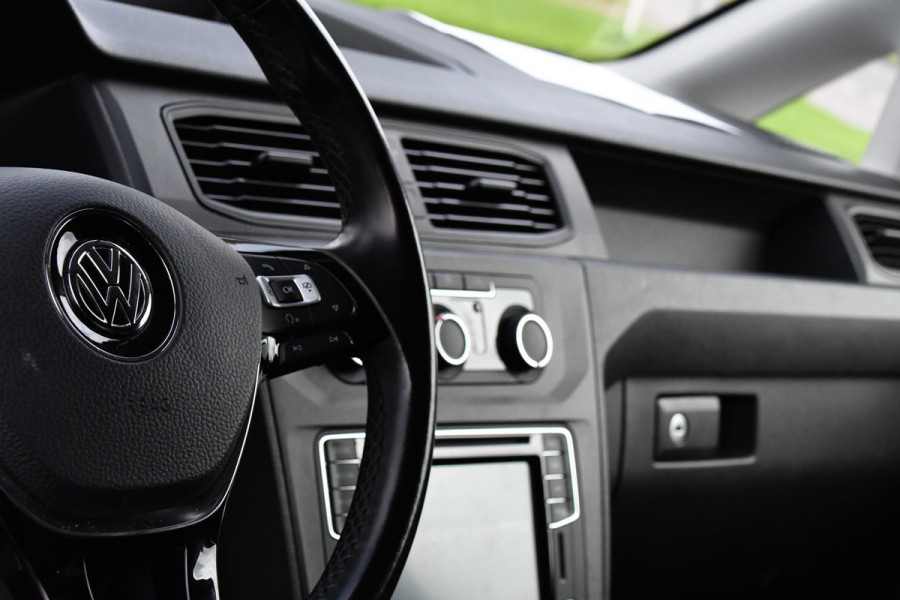 Volkswagen Caddy 2.0 TDI L1H1 Highline 70 years Edition Adaptieve Cruise, LED, 150pk, Carplay, Navi, Leder, Trekhaak, Automaat, Uniek!