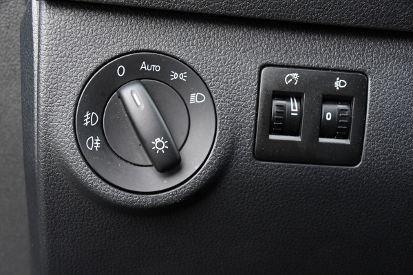 Volkswagen Caddy 2.0 TDI L1H1 Highline 70 years Edition Adaptieve Cruise, LED, 150pk, Carplay, Navi, Leder, Trekhaak, Automaat, Uniek!