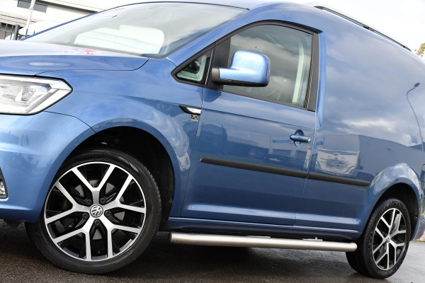 Volkswagen Caddy 2.0 TDI L1H1 Highline 70 years Edition Adaptieve Cruise, LED, 150pk, Carplay, Navi, Leder, Trekhaak, Automaat, Uniek!