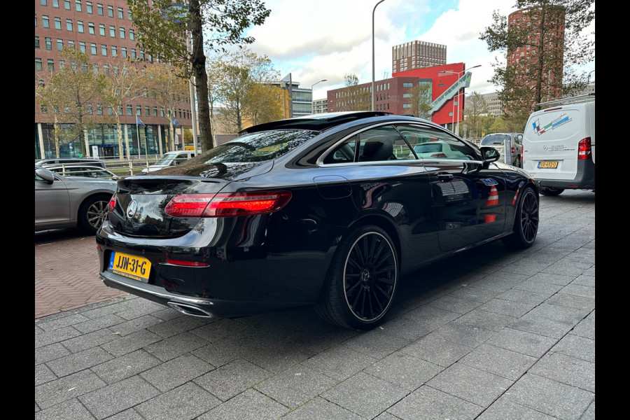 Mercedes-Benz E-Klasse Coupé 200 Aut Leer Navi Camera Pano Mercedes-Benz E-Klasse Coupé 200 Aut Leer Navi Camera Pano
