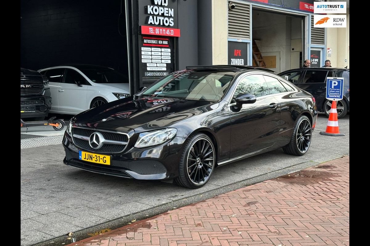 Mercedes-Benz E-Klasse Coupé 200 Aut Leer Navi Camera Pano Mercedes-Benz E-Klasse Coupé 200 Aut Leer Navi Camera Pano