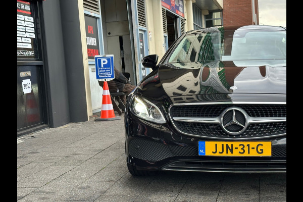 Mercedes-Benz E-Klasse Coupé 200 Aut Leer Navi Camera Pano Mercedes-Benz E-Klasse Coupé 200 Aut Leer Navi Camera Pano
