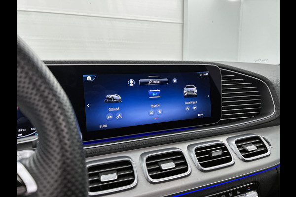 Mercedes-Benz GLE 400 e 4MATIC AMG Plug-In Hybride AMG Line | Night Pakket | Panorama Schuif-Kanteldak | Trekhaak | Alarm Klasse 3 | AC en DC Laden | Magic Vision Control. Inclusief 24 maanden MB Certified garantie voor Europa. Mercedes-Benz GLE 400 e 4MATIC AMG Plug-In Hybride AMG Line | Night Pakket | Panorama Schuif-Kanteldak | Trekhaak | Alarm Klasse 3 | AC en DC Laden | Magic Vision Control. Inclusief 24 maanden MB Certified garantie voor Europa.