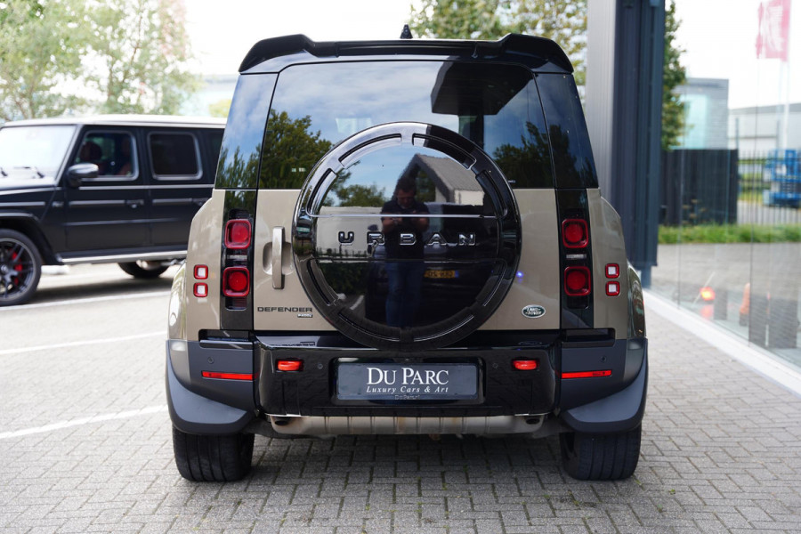 Land Rover Defender 110 P 400 E HSE Urban Spec 6 Persoons Panoramaroof Side Steps Land Rover Defender 110 P 400 E HSE Urban Spec 6 Persoons Panoramaroof Side Steps