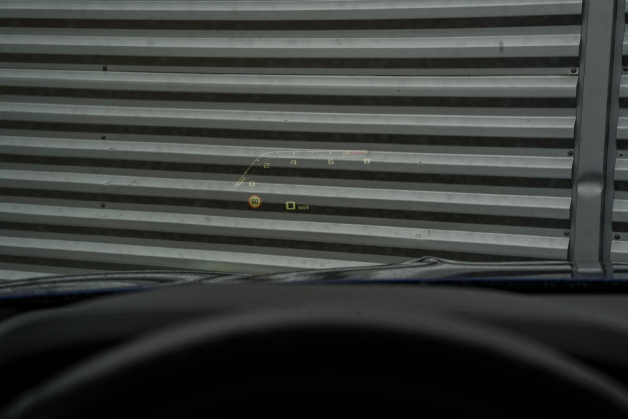 BMW 5 Serie M5 F90 Schuifdak Marina Blue 22'' Vossen Downpipe