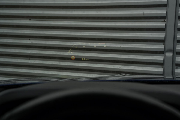 BMW 5 Serie M5 F90 Schuifdak Marina Blue 22'' Vossen Downpipe