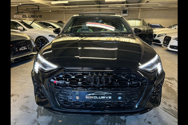 Audi RS3 Sportback 2.5 TFSI Quattro Hulk Edition Ceramic/Pano/B&O/HUD/Garantie Audi RS3 Sportback 2.5 TFSI Quattro Hulk Edition Ceramic/Pano/B&O/HUD/Garantie