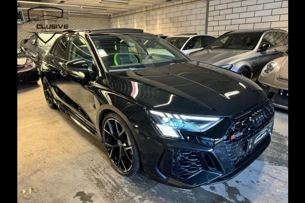 Audi RS3 Sportback 2.5 TFSI Quattro Hulk Edition Ceramic/Pano/B&O/HUD/Garantie Audi RS3 Sportback 2.5 TFSI Quattro Hulk Edition Ceramic/Pano/B&O/HUD/Garantie