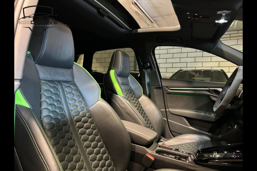 Audi RS3 Sportback 2.5 TFSI Quattro Hulk Edition Ceramic/Pano/B&O/HUD/Garantie Audi RS3 Sportback 2.5 TFSI Quattro Hulk Edition Ceramic/Pano/B&O/HUD/Garantie