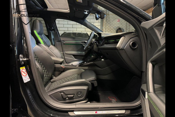 Audi RS3 Sportback 2.5 TFSI Quattro Hulk Edition Ceramic/Pano/B&O/HUD/Garantie Audi RS3 Sportback 2.5 TFSI Quattro Hulk Edition Ceramic/Pano/B&O/HUD/Garantie