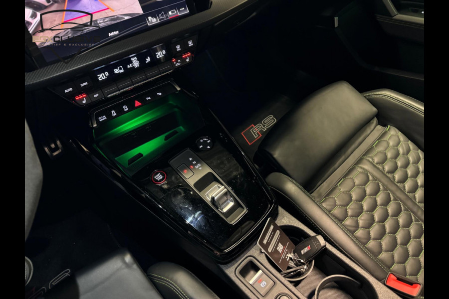 Audi RS3 Sportback 2.5 TFSI Quattro Hulk Edition Ceramic/Pano/B&O/HUD/Garantie Audi RS3 Sportback 2.5 TFSI Quattro Hulk Edition Ceramic/Pano/B&O/HUD/Garantie