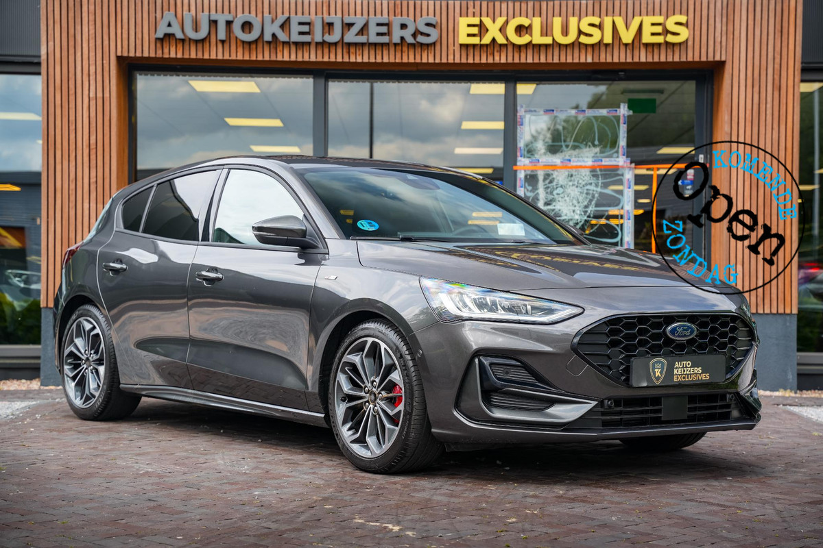 Ford Focus 1.0 EcoBoost Hybrid ST Line Camera Cruise Navigatie DAB+ Keyless Ford Focus 1.0 EcoBoost Hybrid ST Line Camera Cruise Navigatie DAB+ Keyless