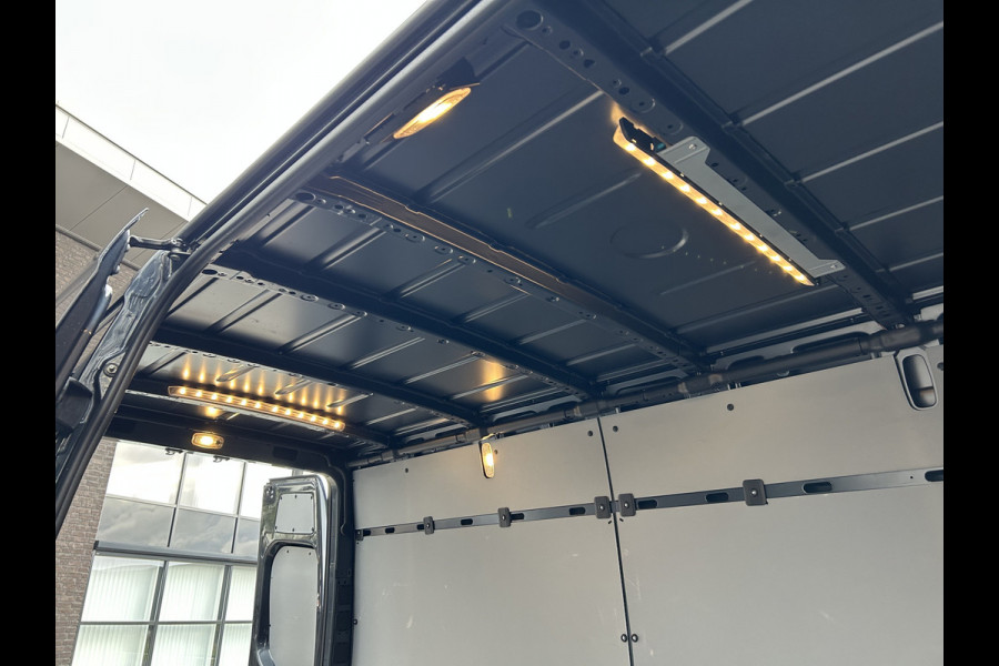 Mercedes-Benz Sprinter 317 CDI L2 H2 MBUX / Camera / Carplay navigatie / Cruise control / Airco Mercedes-Benz Sprinter 317 CDI L2 H2 MBUX / Camera / Carplay navigatie / Cruise control / Airco