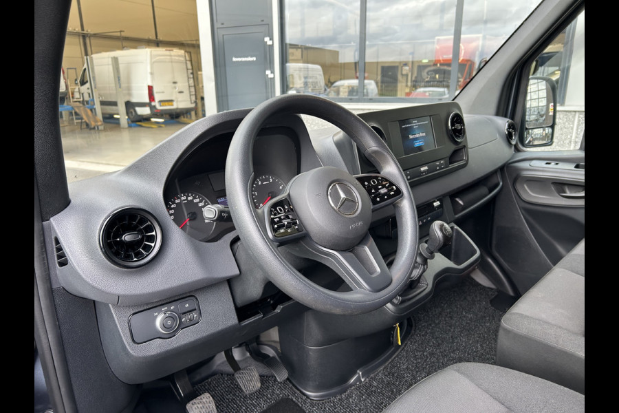 Mercedes-Benz Sprinter 317 CDI L2 H2 MBUX / Camera / Carplay navigatie / Cruise control / Airco Mercedes-Benz Sprinter 317 CDI L2 H2 MBUX / Camera / Carplay navigatie / Cruise control / Airco