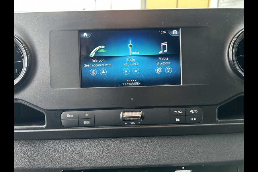 Mercedes-Benz Sprinter 317 CDI L2 H2 MBUX / Camera / Carplay navigatie / Cruise control / Airco Mercedes-Benz Sprinter 317 CDI L2 H2 MBUX / Camera / Carplay navigatie / Cruise control / Airco