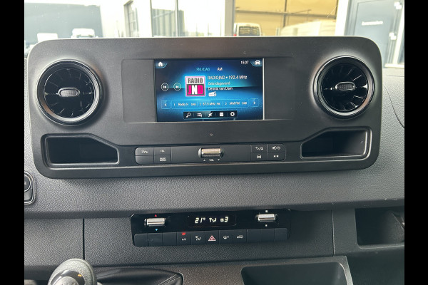 Mercedes-Benz Sprinter 317 CDI L2 H2 MBUX / Camera / Carplay navigatie / Cruise control / Airco Mercedes-Benz Sprinter 317 CDI L2 H2 MBUX / Camera / Carplay navigatie / Cruise control / Airco