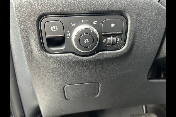 Mercedes-Benz Vito 116 CDI L3 Pro 2500KG Trekhaak / MBUX / Camera / Navigatie / Cruise control / Airco / Achterdeuren Mercedes-Benz Vito 116 CDI L3 Pro 2500KG Trekhaak / MBUX / Camera / Navigatie / Cruise control / Airco / Achterdeuren