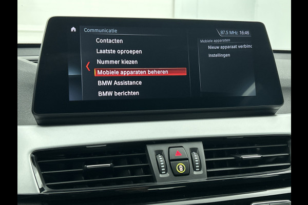 BMW X1 SDrive18i Executive Edition (GROOT-NAVIGATIE, CARPLAY, CAMERA, HEAD-UP, CLIMA, 1e EIGENAAR, GOED ONDERHOUDEN)