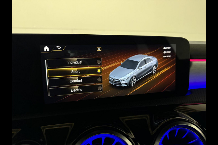 Mercedes-Benz A-Klasse 250 e Limo AMG Night Pano Memory Sfeer Carplay NAP