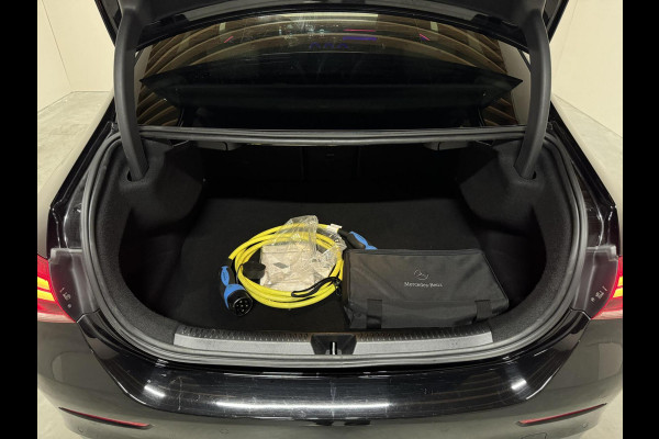 Mercedes-Benz A-Klasse 250 e Limo AMG Night Pano Memory Sfeer Carplay NAP