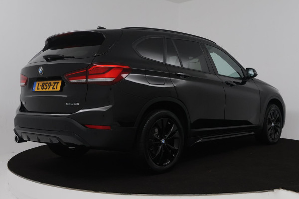 BMW X1 SDrive18i Business Edition (NAVIGATIE, STOELVERWARMING, HEAD-UP, SFEEVERLICHTING, 1e EIGENAAR, DEALER ONDERHOUDEN) BMW X1 SDrive18i Business Edition (NAVIGATIE, STOELVERWARMING, HEAD-UP, SFEEVERLICHTING, 1e EIGENAAR, DEALER ONDERHOUDEN)