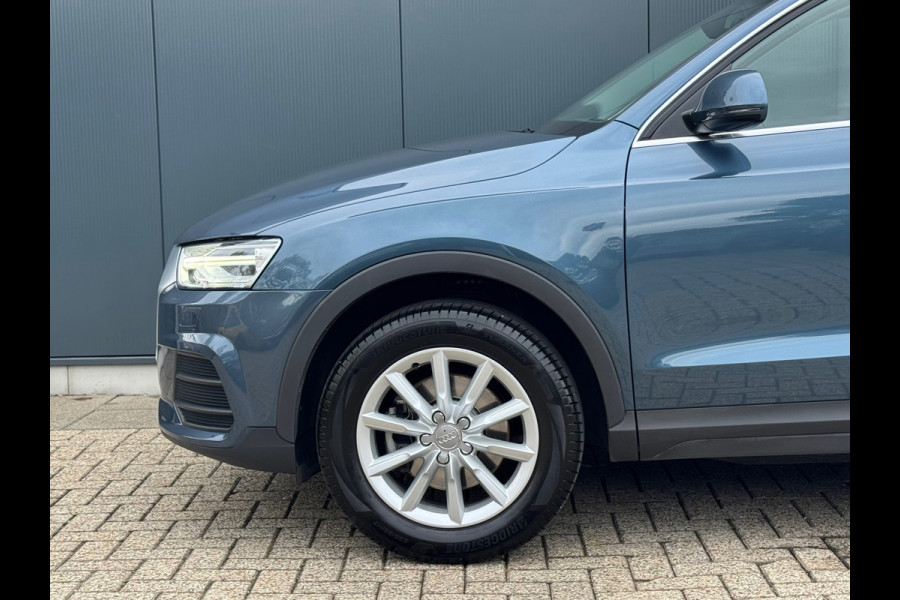 Audi Q3 1.4 TFSI Automaat Design Pro Line * Navigatie * Trekhaak * Keyless * Cruise Control * Audi Q3 1.4 TFSI Automaat Design Pro Line * Navigatie * Trekhaak * Keyless * Cruise Control *