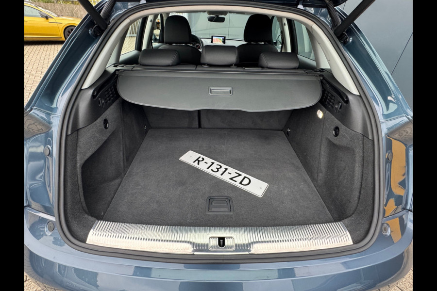 Audi Q3 1.4 TFSI Automaat Design Pro Line * Navigatie * Trekhaak * Keyless * Cruise Control * Audi Q3 1.4 TFSI Automaat Design Pro Line * Navigatie * Trekhaak * Keyless * Cruise Control *