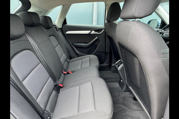 Audi Q3 1.4 TFSI Automaat Design Pro Line * Navigatie * Trekhaak * Keyless * Cruise Control * Audi Q3 1.4 TFSI Automaat Design Pro Line * Navigatie * Trekhaak * Keyless * Cruise Control *