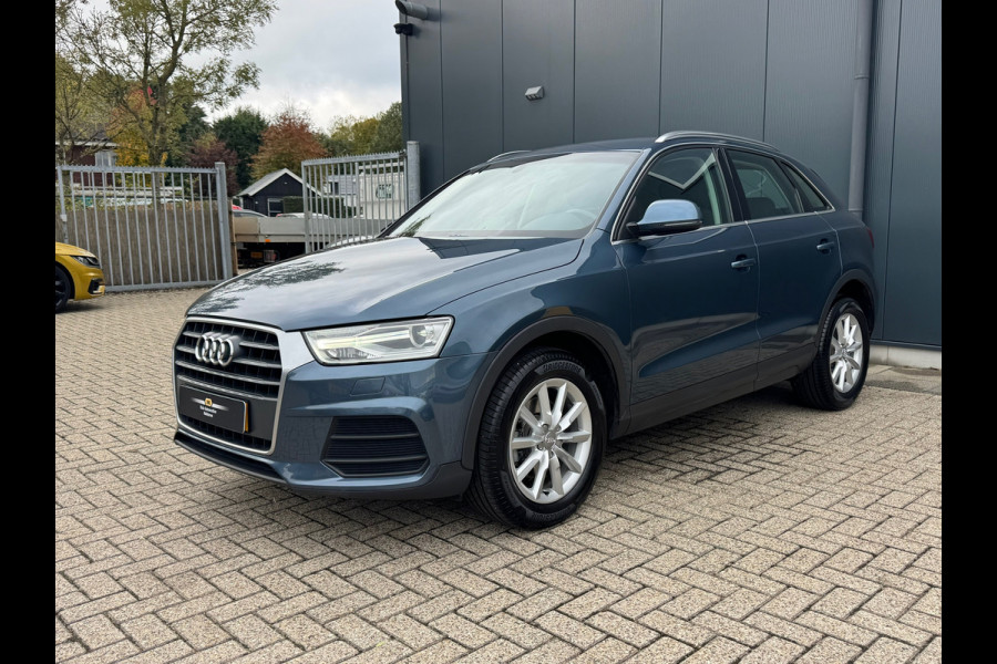 Audi Q3 1.4 TFSI Automaat Design Pro Line * Navigatie * Trekhaak * Keyless * Cruise Control * Audi Q3 1.4 TFSI Automaat Design Pro Line * Navigatie * Trekhaak * Keyless * Cruise Control *