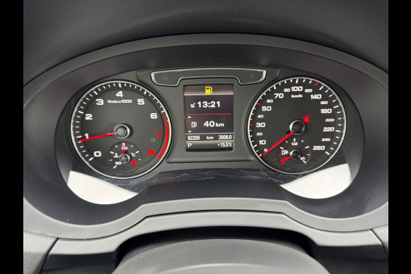 Audi Q3 1.4 TFSI Automaat Design Pro Line * Navigatie * Trekhaak * Keyless * Cruise Control * Audi Q3 1.4 TFSI Automaat Design Pro Line * Navigatie * Trekhaak * Keyless * Cruise Control *