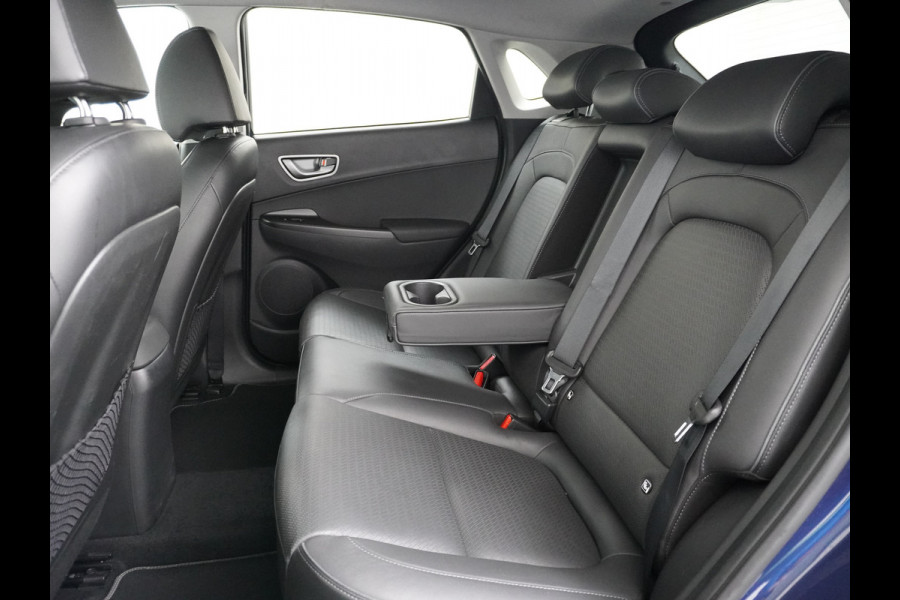 Hyundai KONA ELECTRIC EV Premium 64kWh Leer HUD Warmtepomp Adap.Cruise Apple Carplay Android Auto Navi Ecc Krell®-Hifi Audio Stoel-Stuurverwarming Stoelventilatie Blind-Spot Assistance Lane Assist 1e Eigenaar Origineel Nederlandse Auto